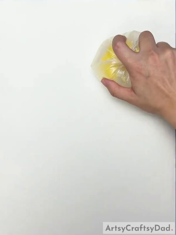 Stamping Yellow Flower- An Instructional Guide on Polythene Art Using Flowers for Beginners 