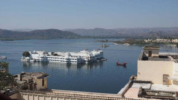 Lake Pichola Top Udaipur Attractions and Places to Visit