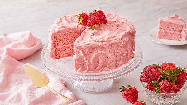 Tasty Strawberry-Flavored Cake- Hottest and Finest Cake Flavors with Pictures 2023
